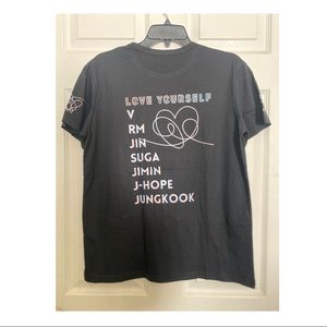 UNUSED UNOFFICIAL BTS TSHIRT MERCH